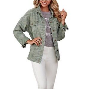Mud Pie Women's Cotton Green Camo Lightweight Oversize Boyfriend Jean Jacket M